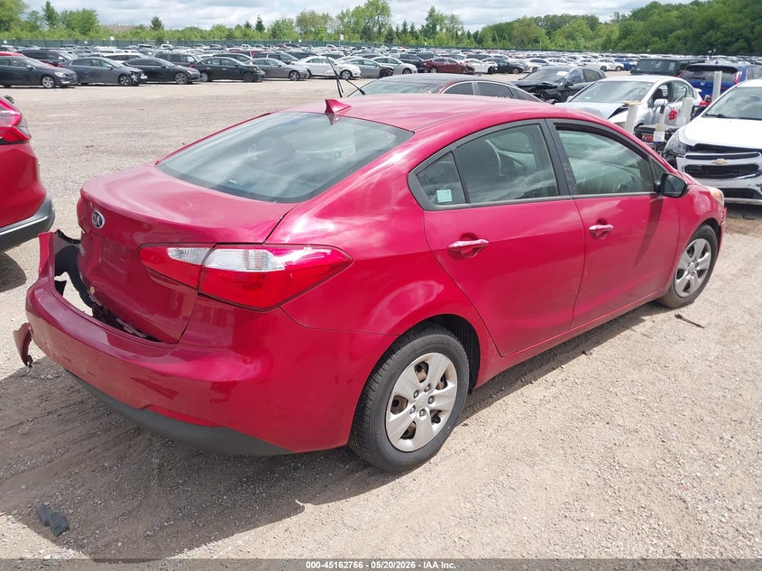 2015 Kia Forte VIN KNAFX4A64F5359120 IAAI salvage auction — LEFT SIDE, Salvage (Illinois), sold $400 on 2026-07-22 (photo 4)