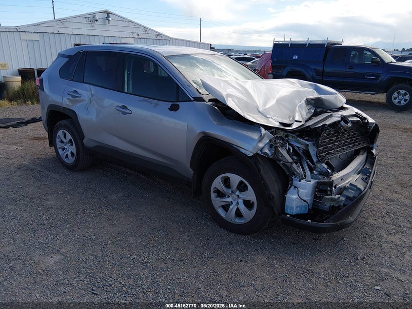 2025 Toyota Rav 4 VIN 2T3F1RFV1SW561398 — IAAI salvage auction photo