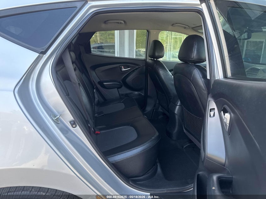2012 Hyundai VIN KM8JUCAC4CU395912 IAAI salvage auction — NORMAL WEAR, Original (New Hampshire), sold $1,950 on 2026-07-08 (photo 8)