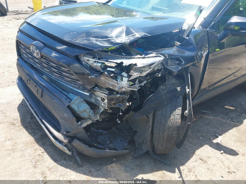 2020 Toyota Rav 4 VIN 2T3DWRFV3LW052195 IAAI salvage auction — FRONT END, Salvage (Massachusetts), sold $5,700 on 2026-07-25 (photo 6)