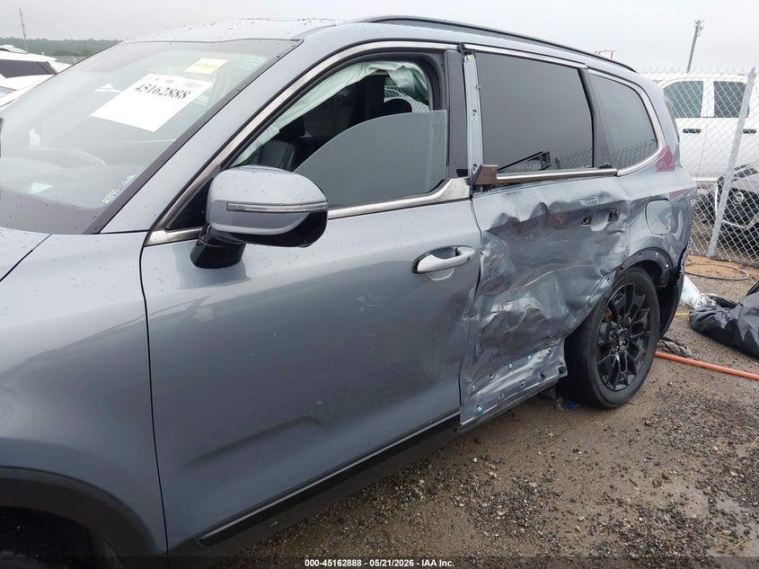 2022 Kia Telluride VIN 5XYP5DHC7NG270303 IAAI salvage auction — LEFT SIDE, Junk (Oklahoma), sold $6,500 on 2026-07-14 (photo 6)