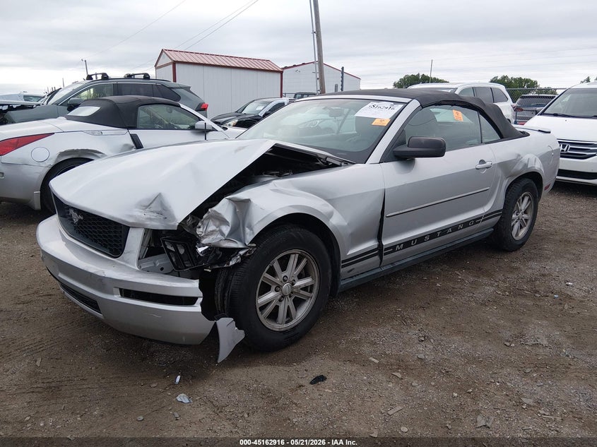 2008 Ford Mustang VIN 1ZVHT84N585190470 IAAI salvage auction — LEFT FRONT, Clear (Indiana), sold $700 on 2026-07-28 (photo 2)