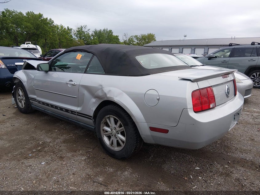 2008 Ford Mustang VIN 1ZVHT84N585190470 IAAI salvage auction — LEFT FRONT, Clear (Indiana), sold $700 on 2026-07-28 (photo 3)