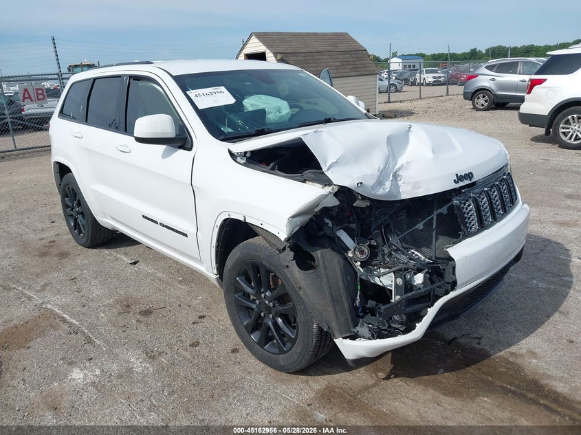 2020 Jeep Grand cherokee VIN 1C4RJFAG3LC380571 IAAI salvage auction — FRONT END, Salvage (Illinois), sold $4,750 on 2026-07-22 (photo 1)