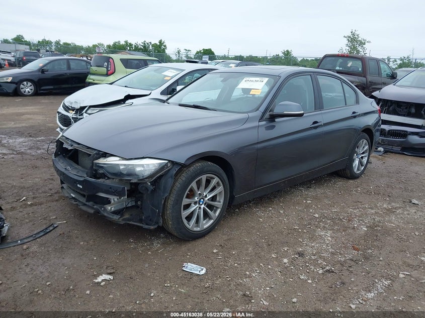 2017 BMW 3er VIN WBA8E5G37HNU42996 IAAI salvage auction — FRONT & REAR, Salvage (Ohio), sold $1,550 on 2026-08-06 (photo 2)