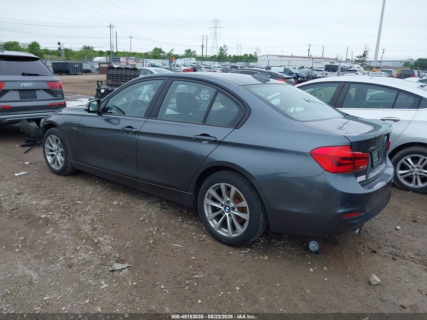 2017 BMW 3er VIN WBA8E5G37HNU42996 IAAI salvage auction — FRONT & REAR, Salvage (Ohio), sold $1,550 on 2026-08-06 (photo 3)