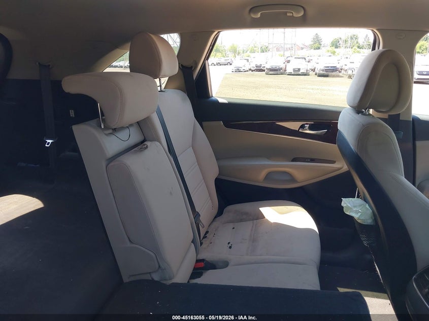 2016 Kia Sorento VIN 5XYPG4A39GG015921 IAAI salvage auction — THEFT, Salvage (Pennsylvania), sold $2,150 on 2026-08-02 (photo 8)