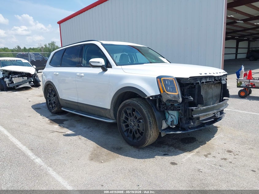 2022 Kia Telluride VIN 5XYP3DHC8NG297533 IAAI salvage auction — LEFT SIDE, Salvage (Indiana), sold $4,600 on 2026-07-30 (photo 1)