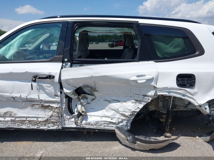 2022 Kia Telluride VIN 5XYP3DHC8NG297533 IAAI salvage auction — LEFT SIDE, Salvage (Indiana), sold $4,600 on 2026-07-30 (photo 6)