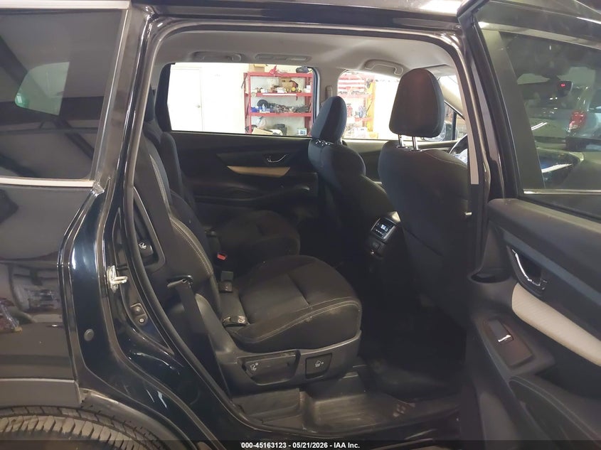 2019 Subaru Ascent VIN 4S4WMAFD3K3450561 IAAI salvage auction — REAR END, Salvage (Oklahoma), sold $4,000 on 2026-08-01 (photo 8)