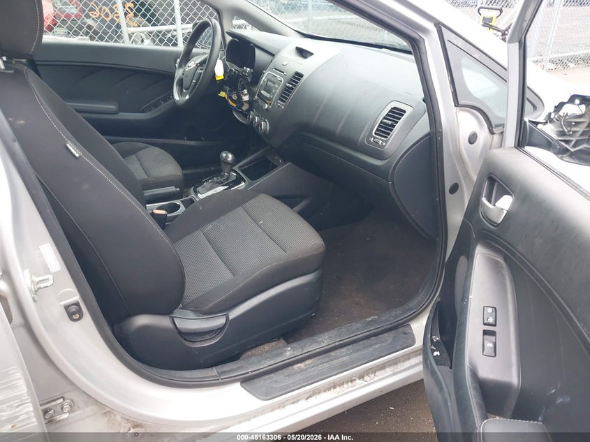 2017 Kia Forte VIN KNAFK5A80H5672349 IAAI salvage auction — THEFT, Salvage (Ohio), sold $875 on 2026-07-21 (photo 5)