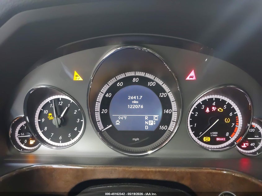 2010 Mercedes-benz E-class VIN WDDHF8HB1AA226281 IAAI salvage auction — WATER/FLOOD, Mv-907A (New York), sold $900 on 2026-07-09 (photo 7)