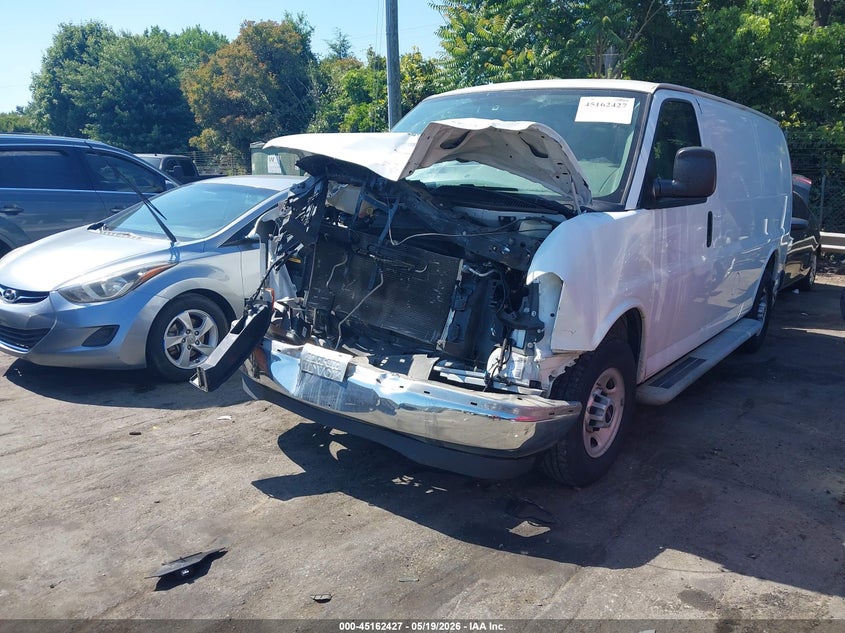 2017 Gmc Savana VIN 1GTW7AFF5H1915147 IAAI salvage auction — FRONT END, Salvage (North Carolina), sold $3,200 on 2026-07-09 (photo 2)