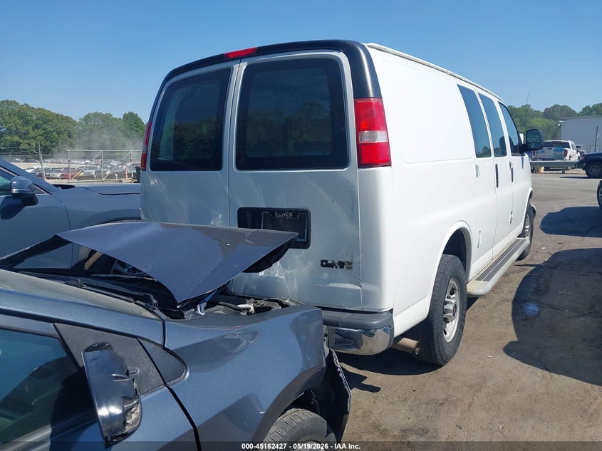 2017 Gmc Savana VIN 1GTW7AFF5H1915147 IAAI salvage auction — FRONT END, Salvage (North Carolina), sold $3,200 on 2026-07-09 (photo 4)