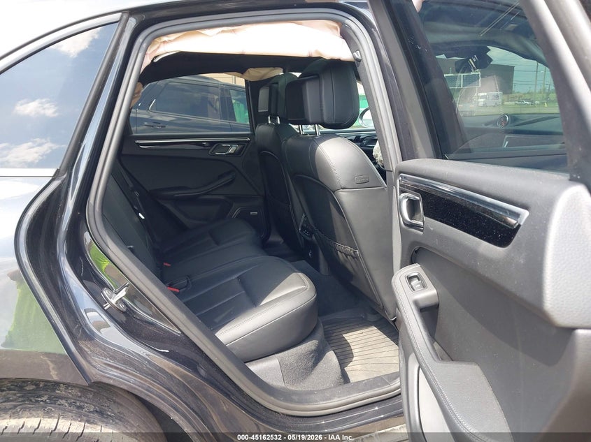 2020 Porsche Macan VIN WP1AA2A57LLB10536 IAAI salvage auction — LEFT FRONT, Clear (Michigan), sold $13,375 on 2026-07-30 (photo 8)