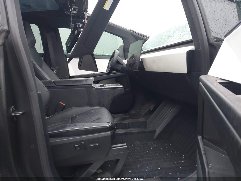 2024 Tesla Cybertruck VIN 7G2CEHED8RA010454 IAAI salvage auction — FRONT END, Salvage (Oklahoma), sold $22,100 on 2026-07-22 (photo 5)