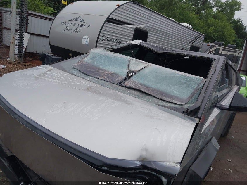 2024 Tesla Cybertruck VIN 7G2CEHED8RA010454 IAAI salvage auction — FRONT END, Salvage (Oklahoma), sold $22,100 on 2026-07-22 (photo 6)