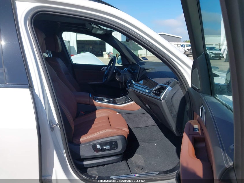2026 BMW X5 VIN 5UX23EU06T9161930 IAAI salvage auction — LEFT & RIGHT, Original (Texas), sold $62,000 on 2026-07-20 (photo 5)