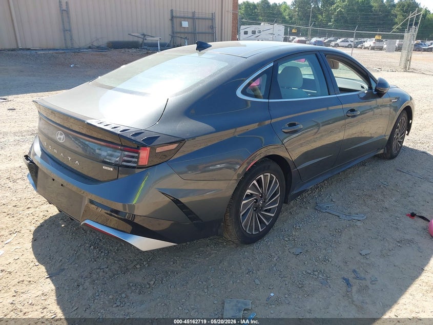2026 Hyundai Sonata VIN KMHL34JJ5TA135990 IAAI salvage auction — SIDE, Salvage (Idaho), sold $4,150 on 2026-07-30 (photo 4)