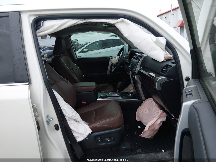 2021 Toyota 4runner VIN JTEKU5JR9M5845540 IAAI salvage auction — FRONT END, Salvage (Kansas), sold $16,100 on 2026-07-10 (photo 5)