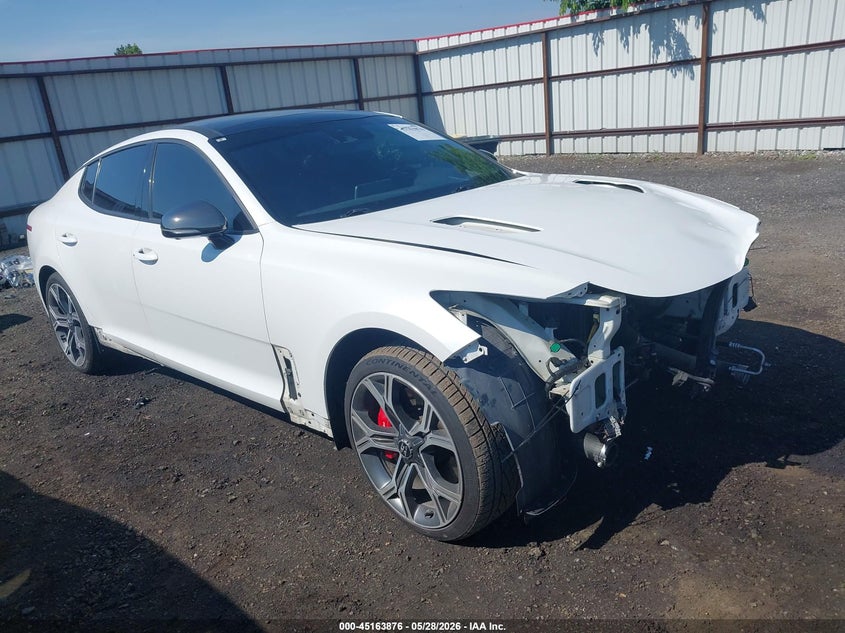 2018 Kia Stinger VIN KNAE55LC5J6027667 IAAI salvage auction — FRONT END, Salvage Title, sold $3,300 on 2026-07-07 (photo 1)