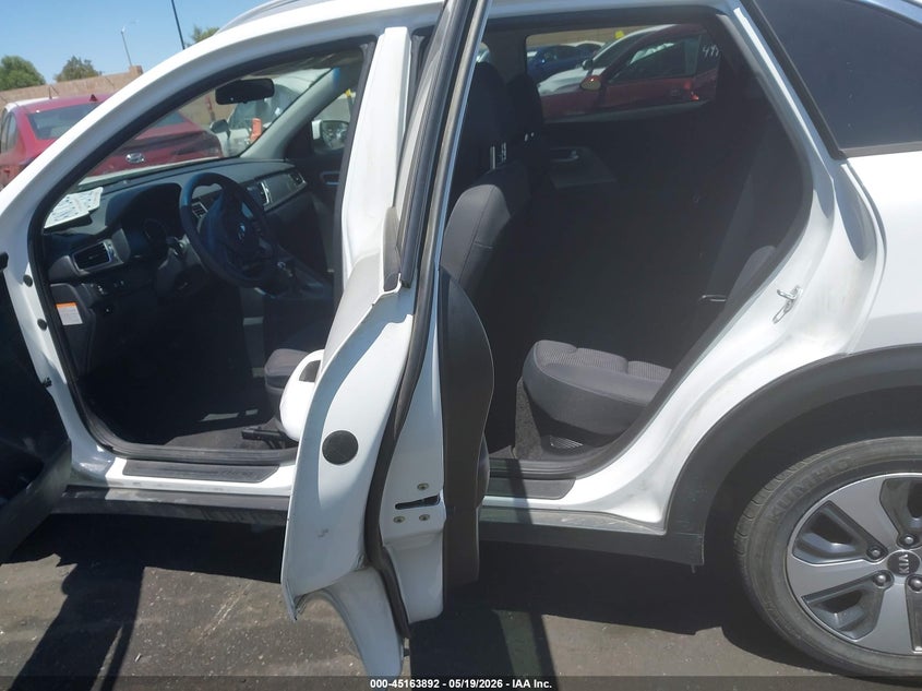 2019 Kia Niro VIN KNDCB3LC0K5349065 IAAI salvage auction — FRONT END, Salvage Title, sold $2,450 on 2026-07-10 (photo 8)