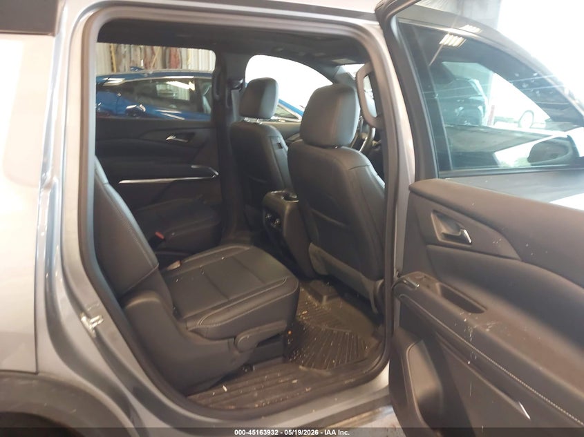 2025 Chevrolet Traverse VIN 1GNEVGRS4SJ168720 IAAI salvage auction — REAR END, Clear (Michigan), sold $13,425 on 2026-07-28 (photo 8)