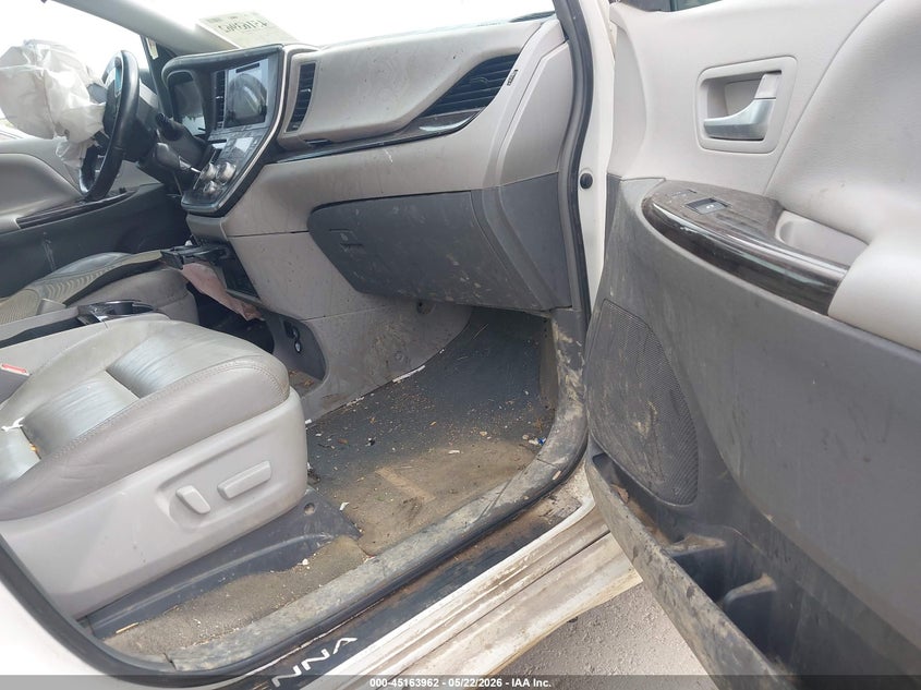 2016 Toyota Sienna VIN 5TDDK3DC8GS130942 IAAI salvage auction — FRONT END, Salvage (Ohio), sold $1,775 on 2026-07-14 (photo 5)