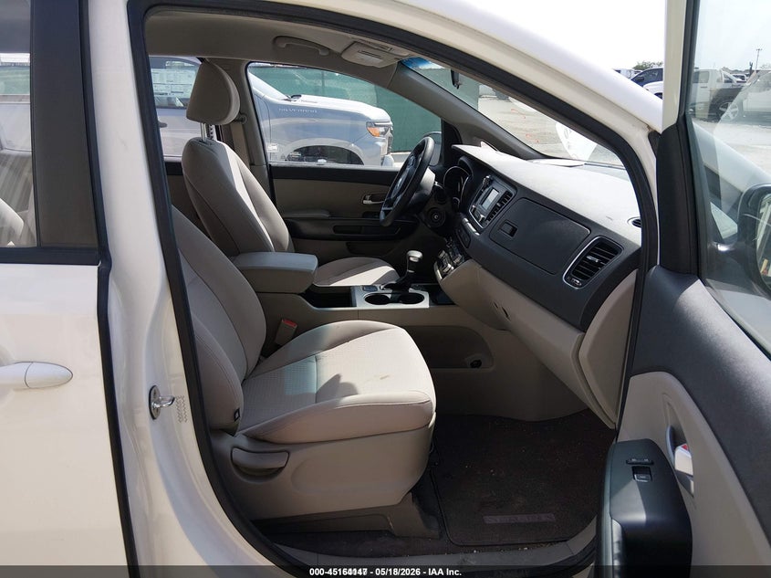 2018 Kia SEDONA VIN KNDMA5C10J6400316 IAAI salvage auction — FRONT & REAR, Sf97 (Texas), sold $14,950 on 2026-07-07 (photo 5)