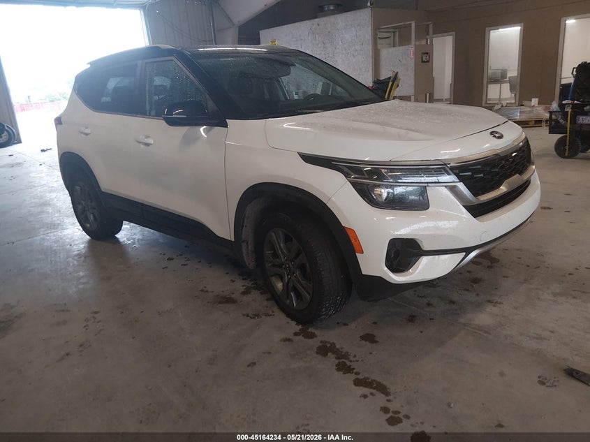 2021 Kia Seltos VIN KNDEU2AA9M7111897 IAAI salvage auction — LEFT FRONT, Salvage (Tennessee), sold $3,350 on 2026-07-29 (photo 1)