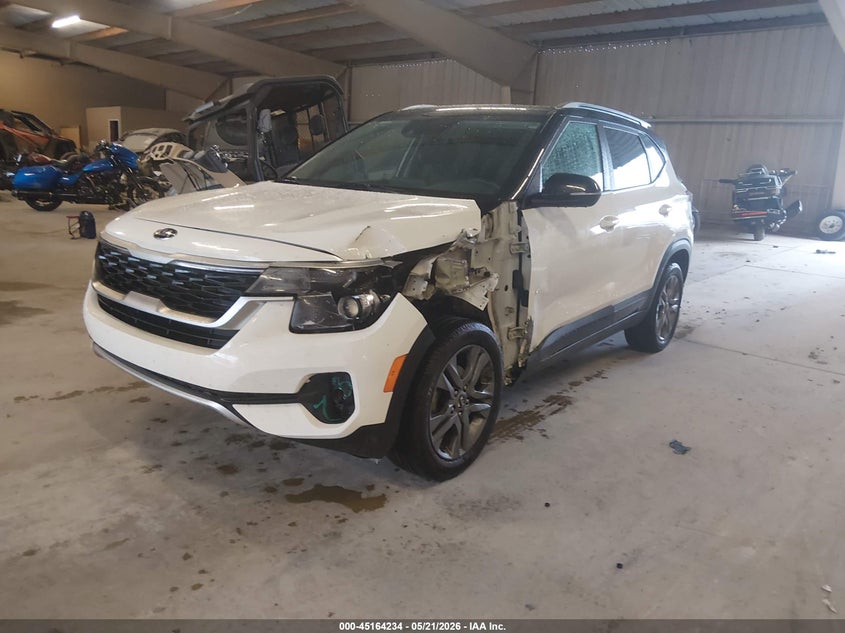 2021 Kia Seltos VIN KNDEU2AA9M7111897 IAAI salvage auction — LEFT FRONT, Salvage (Tennessee), sold $3,350 on 2026-07-29 (photo 2)