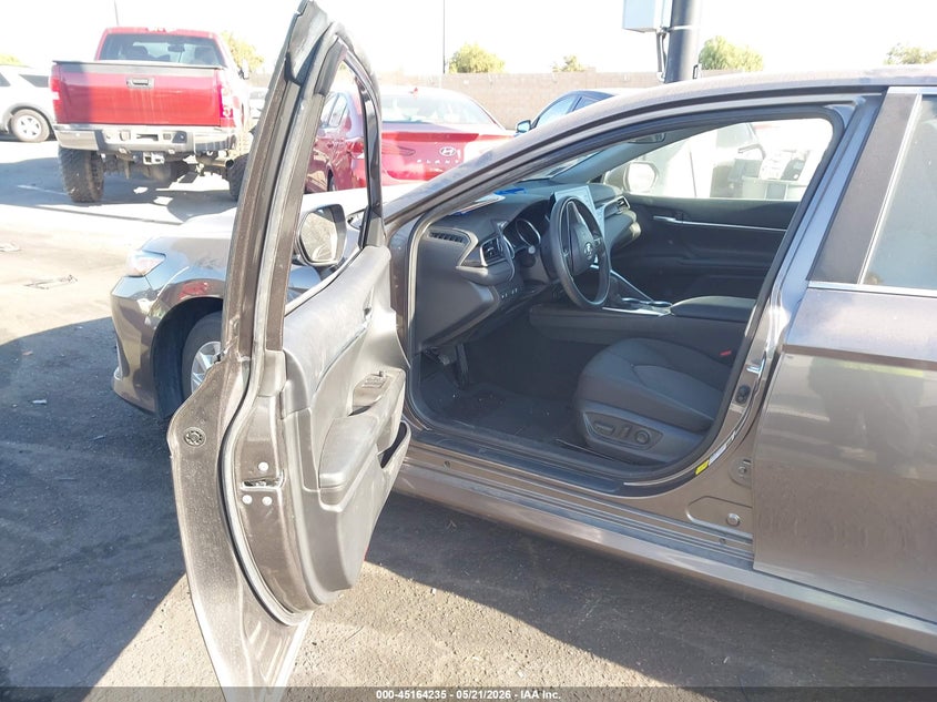 2024 Toyota Camry VIN 4T1C11AK7RU842786 IAAI salvage auction — REAR END, Salvage Title, sold $8,900 on 2026-08-14 (photo 5)