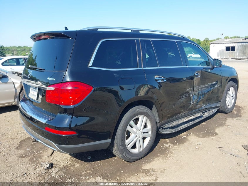 2013 Mercedes-benz Gl-klasse VIN 4JGDF7CE1DA178429 IAAI salvage auction — RIGHT SIDE, Clear (Virginia), sold $2,800 on 2026-07-19 (photo 4)
