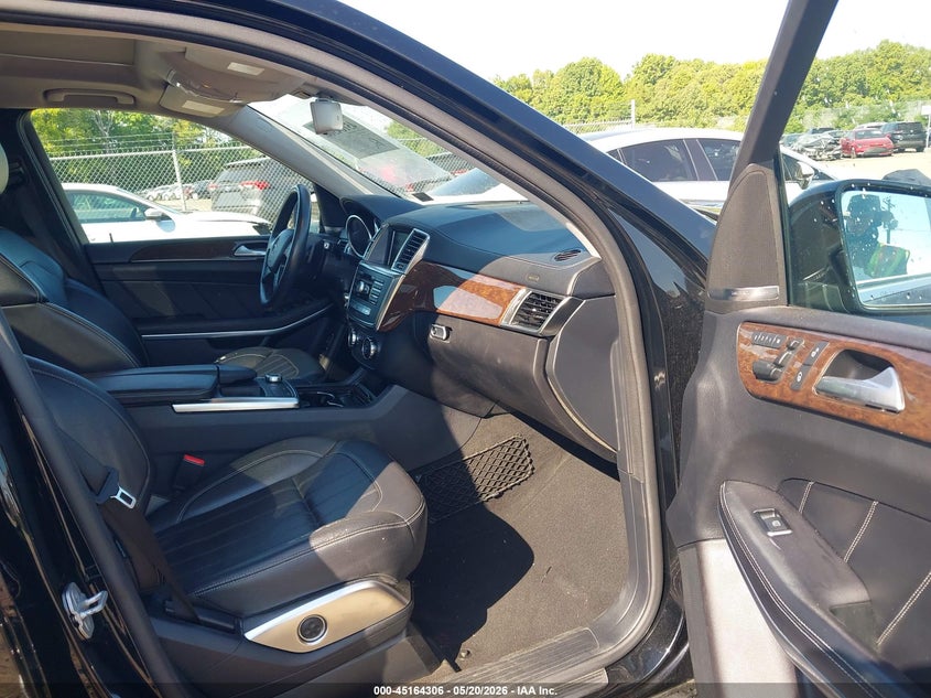 2013 Mercedes-benz Gl-klasse VIN 4JGDF7CE1DA178429 IAAI salvage auction — RIGHT SIDE, Clear (Virginia), sold $2,800 on 2026-07-19 (photo 5)