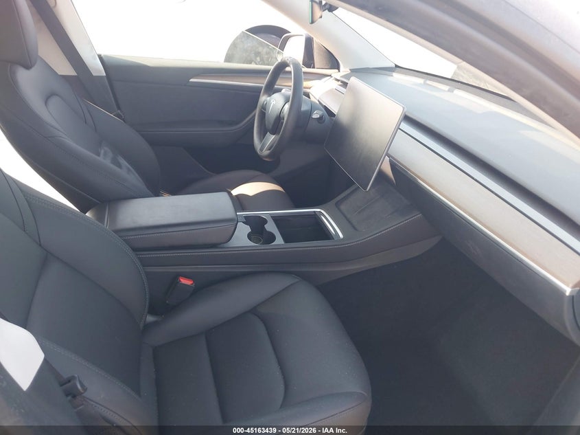 2024 Tesla Model y VIN 7SAYGDED0RF114468 IAAI salvage auction — LEFT SIDE, Salvage (California), sold $6,800 on 2026-07-29 (photo 5)