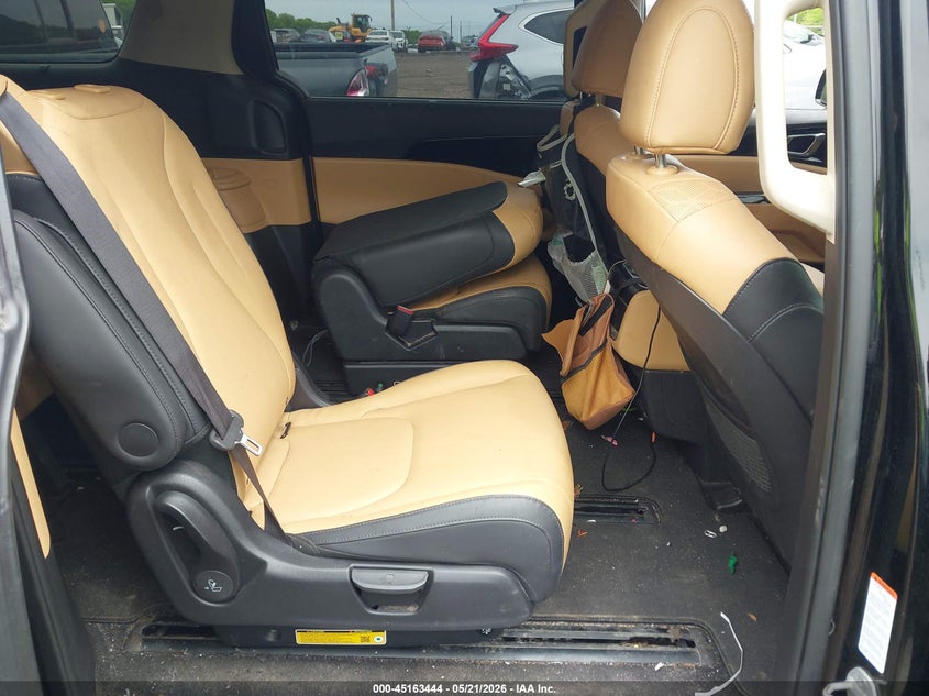 2024 Kia VIN KNDNC5H33R6406051 IAAI salvage auction — RIGHT SIDE, Salvage Title, sold $9,875 on 2026-07-28 (photo 8)