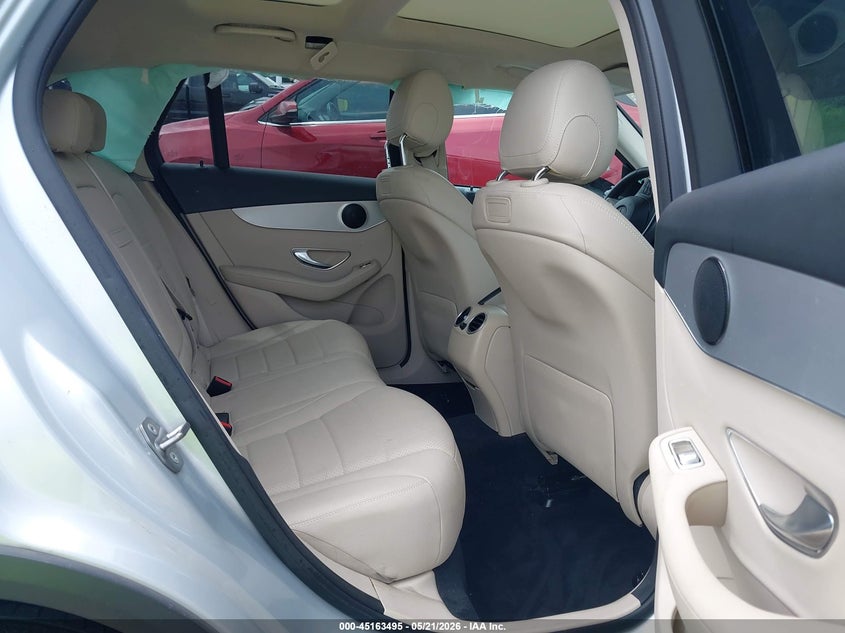 2019 Mercedes-benz Glc VIN WDC0G4JB5KV154965 IAAI salvage auction — LEFT SIDE, Salvage (Louisiana), sold $4,150 on 2026-07-07 (photo 8)