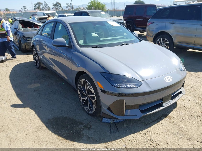 2024 Hyundai Ioniq 6 VIN KMHM34AA8RA073319 — IAAI salvage auction photo
