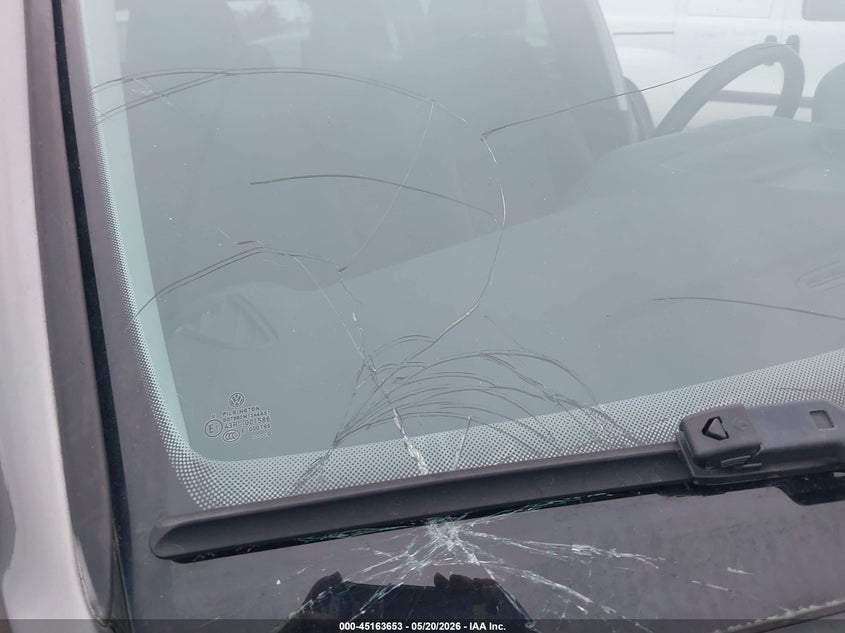2010 Volkswagen Tiguan VIN WVGAV7AX7AW532625 IAAI salvage auction — HAIL, Clear (Missouri), sold $700 on 2026-07-20 (photo 6)