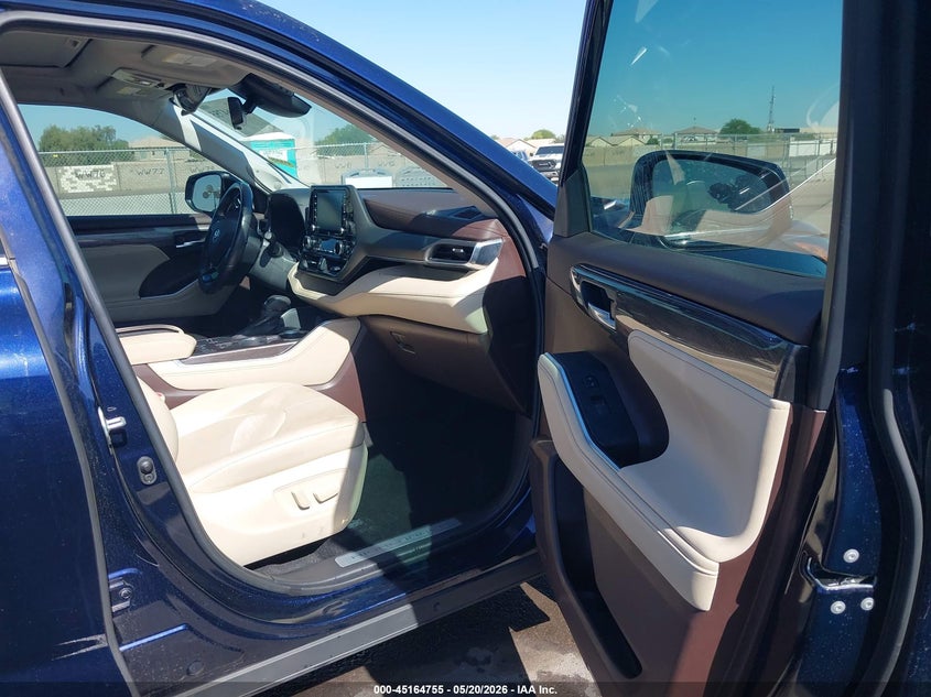 2021 Toyota Highlander VIN 5TDYARAH2MS508529 IAAI salvage auction — REAR END, Salvage (Arizona), sold $14,800 on 2026-07-28 (photo 5)