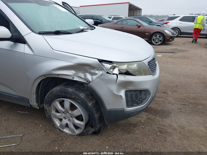 2011 Kia Sorento VIN 5XYKT3A16BG135537 IAAI salvage auction — RIGHT FRONT, Original (Texas), sold $1,375 on 2026-07-14 (photo 6)