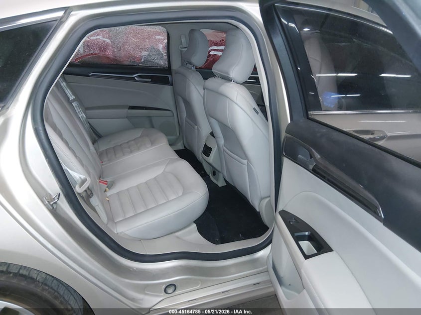 2019 Ford Fusion VIN 3FA6P0MU1KR235499 IAAI salvage auction — SIDE, Salvage (Oregon), sold $2,650 on 2026-07-30 (photo 8)