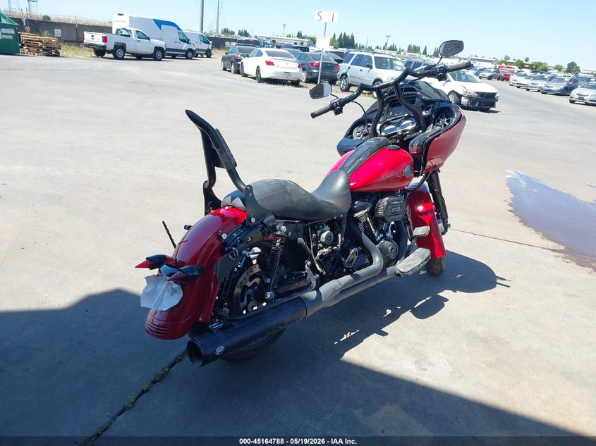 2022 Harley-davidson Road glide VIN 1HD1KTP28NB665830 IAAI salvage auction — THEFT, Salvage (California), sold $7,600 on 2026-08-26 (photo 4)