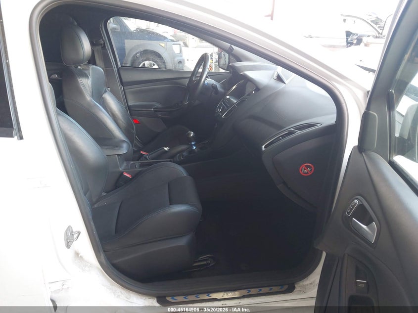 2016 Ford Focus rs VIN WF0DP3TH8G4114683 IAAI salvage auction — FRONT END, Salvage (California), sold $6,300 on 2026-07-23 (photo 5)