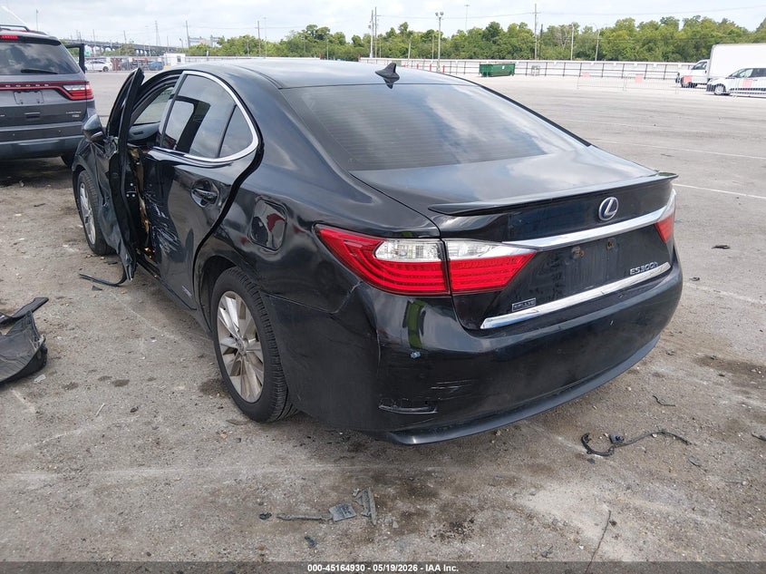2014 Lexus ES VIN JTHBW1GG1E2057639 IAAI salvage auction — SIDE, Salvage (Illinois), sold $250 on 2026-07-29 (photo 3)