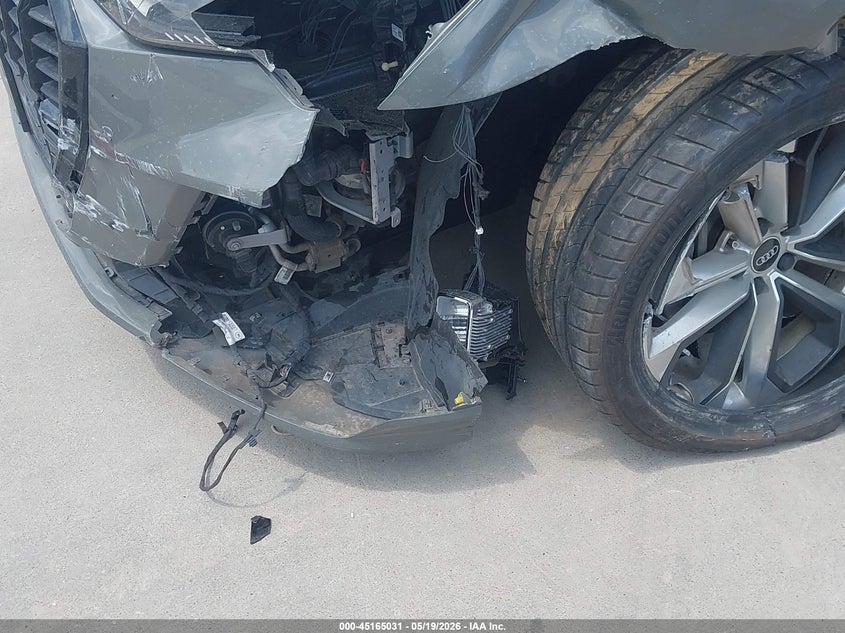 2021 Audi Q3 VIN WA1DECF3XM1073800 IAAI salvage auction — SIDE, Original (Texas), sold $800 on 2026-07-28 (photo 6)