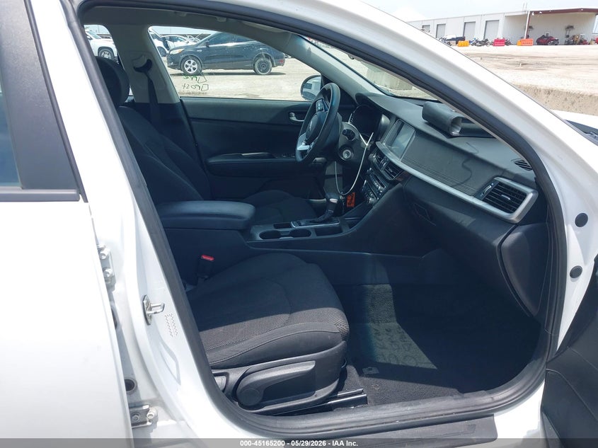 2020 Kia Optima VIN 5XXGT4L3XLG393642 IAAI salvage auction — REAR END, Salvage Title, sold $3,050 on 2026-07-22 (photo 5)