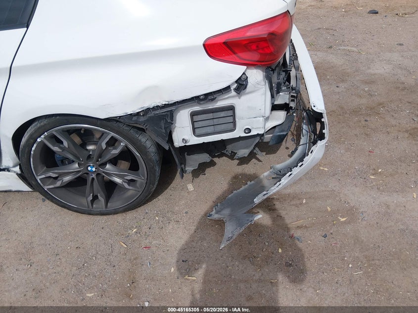 2018 BMW 5er VIN WBAJB9C5XJB050160 IAAI salvage auction — BIOHAZARD/CHEMICAL, Non-Repairable (Arizona), sold $8,500 on 2026-07-09 (photo 6)