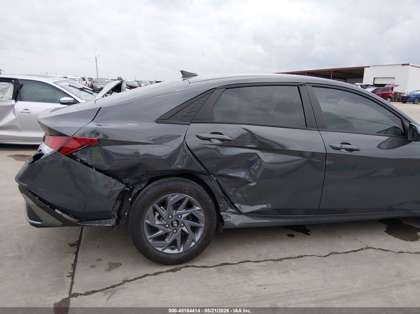 2024 Hyundai Elantra VIN KMHLM4DG4RU739275 IAAI salvage auction — RIGHT SIDE, Original (Texas), sold $7,750 on 2026-07-14 (photo 6)