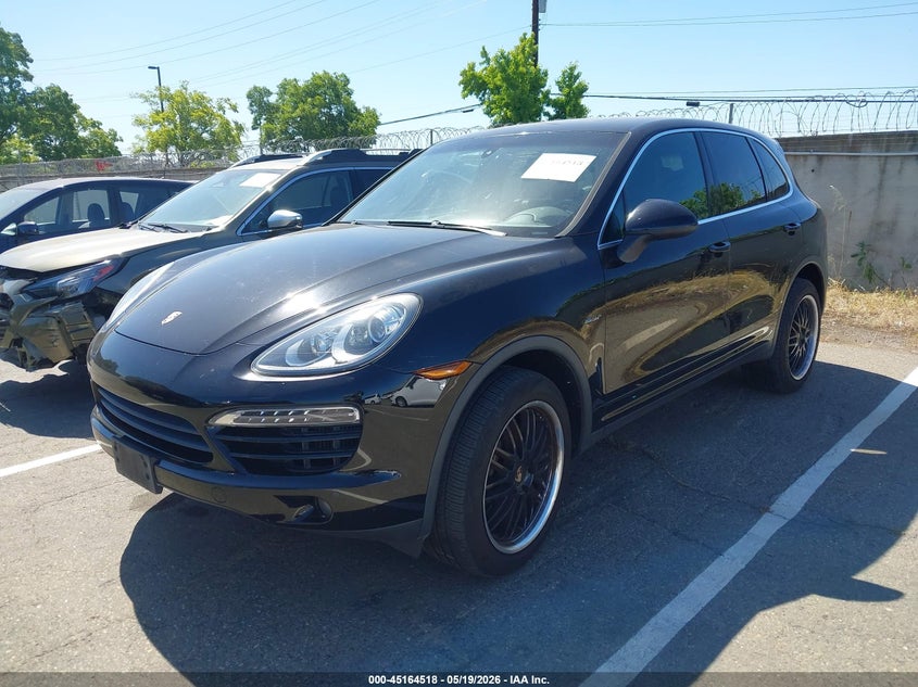 2014 Porsche Cayenne VIN WP1AF2A22ELA39515 IAAI salvage auction — RIGHT FRONT, Clear - Dealer Only (California), sold $3,650 on 2026-07-12 (photo 2)